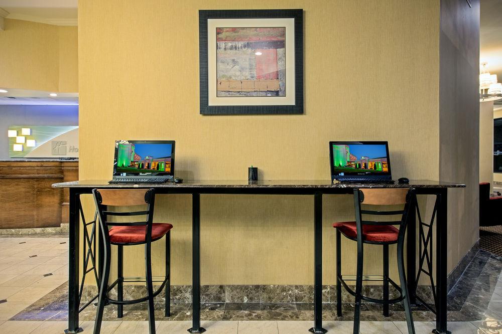 Fairfield Inn & Suites Springfield Enfield Dış mekan fotoğraf