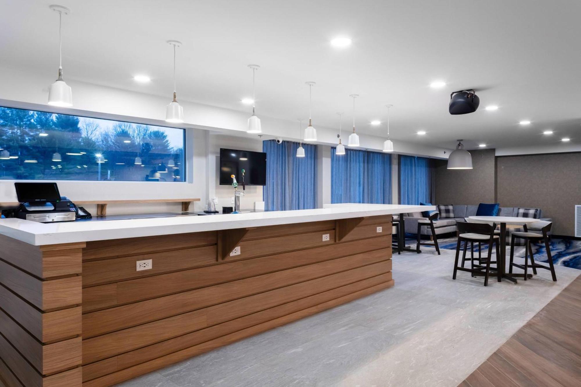 Fairfield Inn & Suites Springfield Enfield Dış mekan fotoğraf
