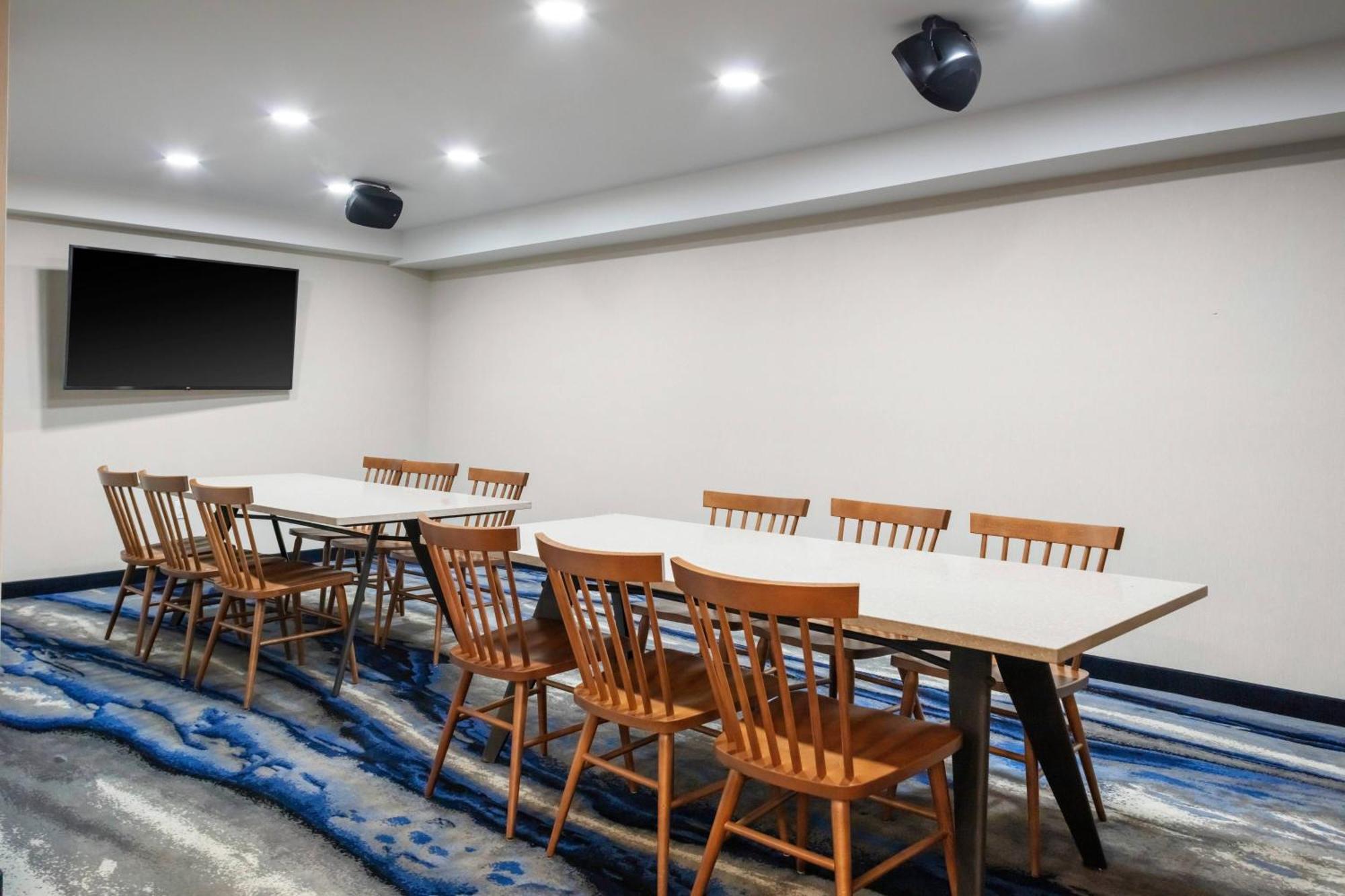Fairfield Inn & Suites Springfield Enfield Dış mekan fotoğraf