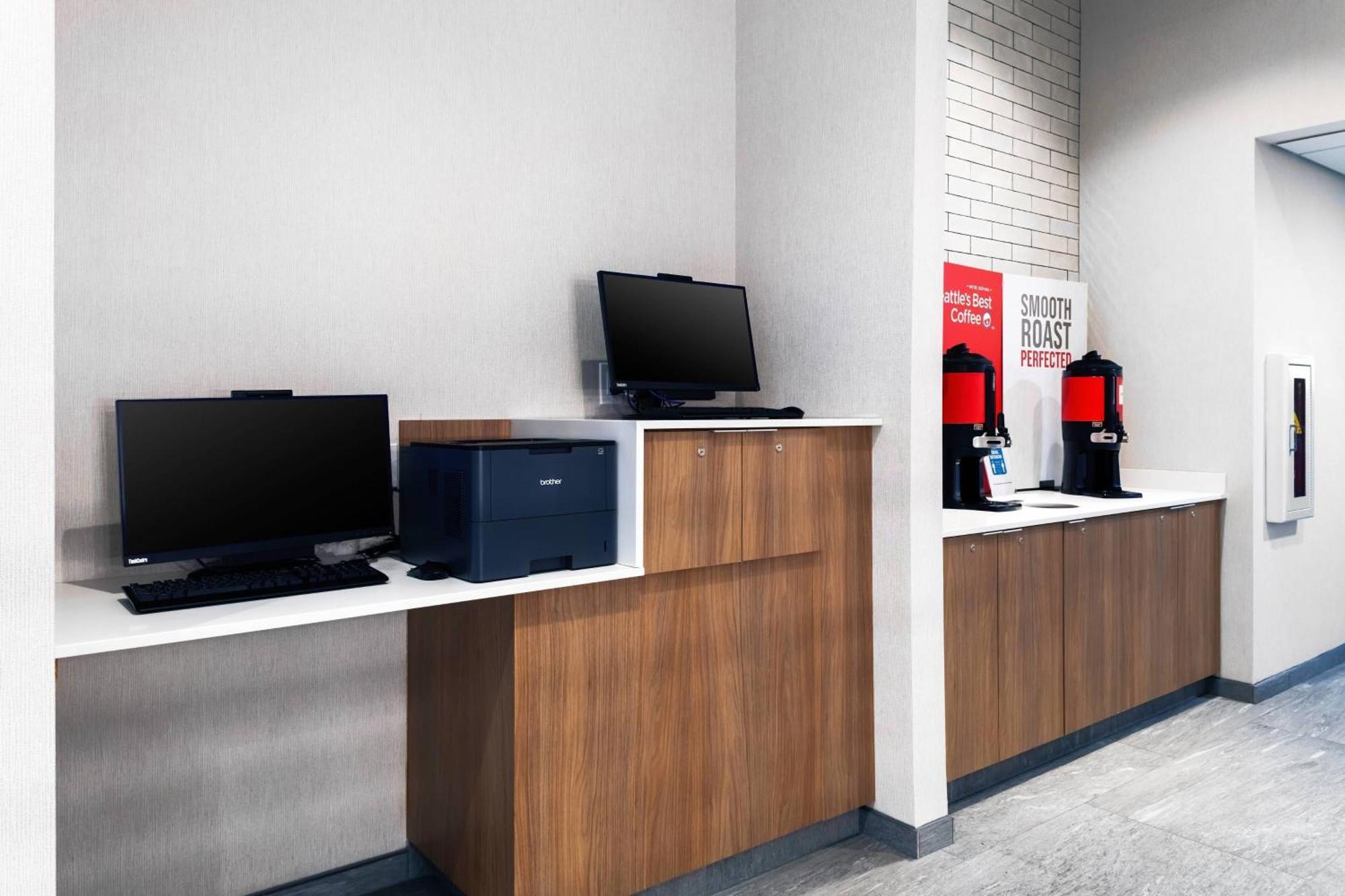 Fairfield Inn & Suites Springfield Enfield Dış mekan fotoğraf